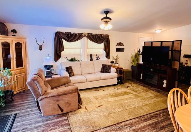 16 Sutton Dr, House other with 2 bedrooms, 2 bathrooms and 2 parking in Goderich ON | Image 6
