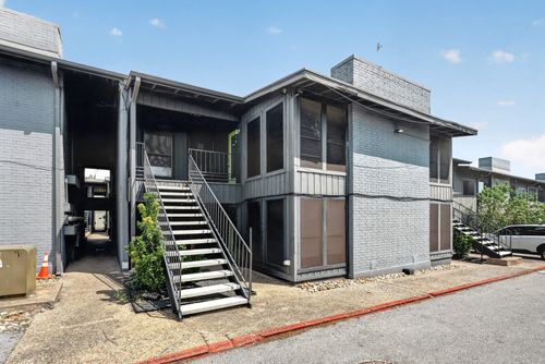 240-909 Reinli St, Austin, TX, 78751-1511 | Card Image