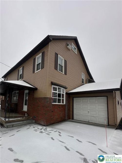 4-22 W Front St, Alburtis, PA, 18011-9347 | Card Image