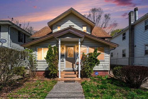 739 Maple Street, Niles, MI, 49120 | Card Image