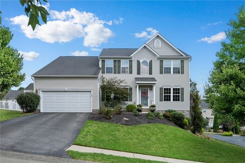 207 Windham Ln, Mars, PA, 16046-2205 | Card Image