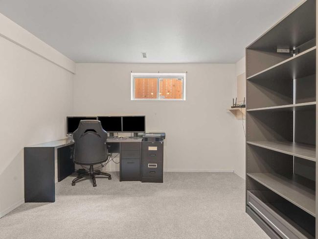 683 Strathcona Dr Sw, House other with 4 bedrooms, 3 bathrooms and 4 parking in Calgary AB | Image 28
