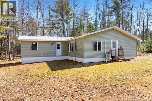 42 Gordon Shore Rd, Whites Cove, NB, E4C3S7 | Card Image