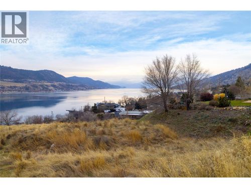 7145 Lakeridge Dr, Vernon, BC, V1H1Y2 | Card Image