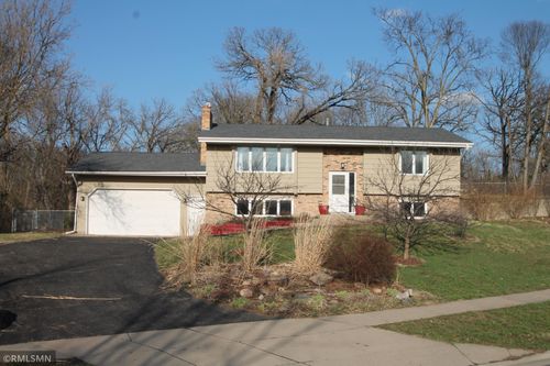 5352 W Hidden Valley Dr, Savage, MN, 55378-1979 | Card Image