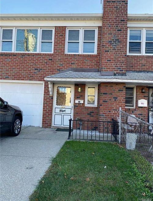 150-44 17 Th Ave, New York, NY, 11357 | Card Image