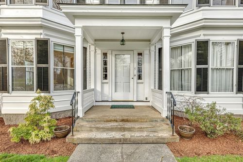 5 Fairbanks St, Harvard, MA, 01451-1449 | Card Image