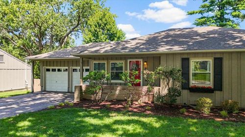 5714 W 77th Ter, Prairie Village, KS, 66208-4712 | Card Image