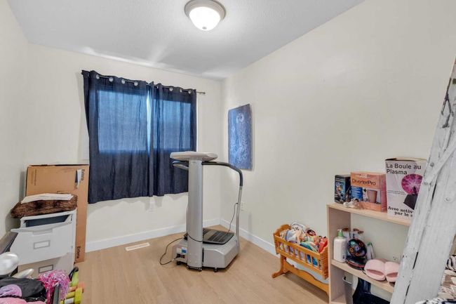 28 45 Street Crescent, Home with 4 bedrooms, 2 bathrooms and 2 parking in Sylvan Lake AB | Image 12