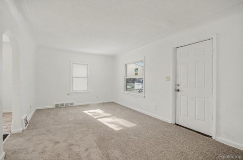 23346 Hoover Rd, Warren, MI, 48089-1925 | Card Image