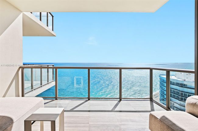 2502 - 9703 Collins Ave, Condo with 2 bedrooms, 3 bathrooms and null parking in Bal Harbour FL | Image 15