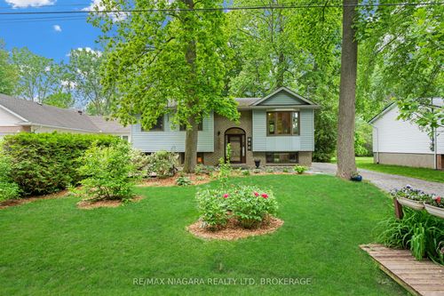3234 Hyman Ave, Ridgeway, ON, L0S1N0 | Card Image