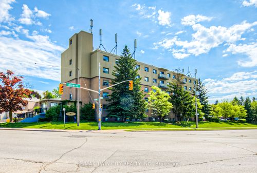 201-283 Fairway Rd N, Kitchener, ON, N2A2P1 | Card Image