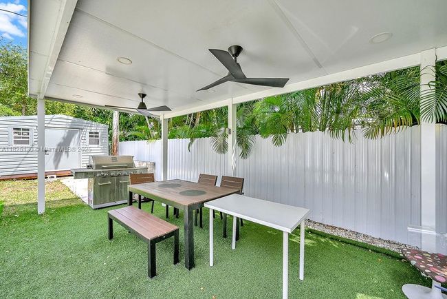 876 Ne 81 St St, House other with 3 bedrooms, 2 bathrooms and null parking in Miami FL | Image 53