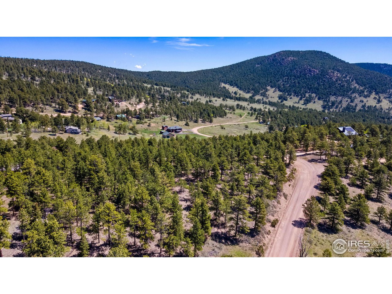 Land in Lyons 3