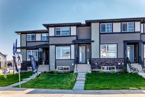 325 Waterford Blvd, Chestermere, AB, T1X2Z7 | Card Image