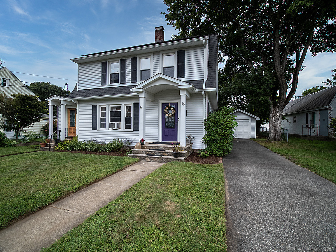 Pearl St, Clinton, CT 06413