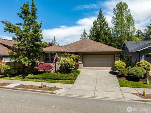 12652 Sunbreak Way Ne, Redmond, WA, 98053-5643 | Card Image