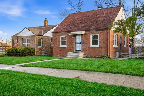 2924 Roosevelt Drive, Milwaukee, WI, 53216 | Card Image