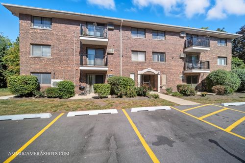 apt-2d-1240 S Lorraine Rd, Wheaton, IL, 60189-7028 | Card Image