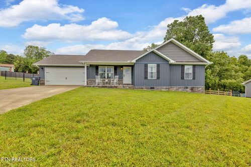 142 Breezy Ln, New Tazewell, TN, 37825-2690 | Card Image
