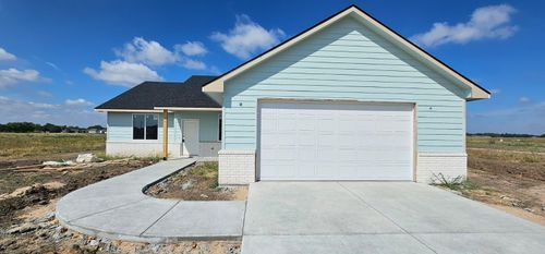 121 S Midway St, Valley Center, KS, 67147 | Card Image