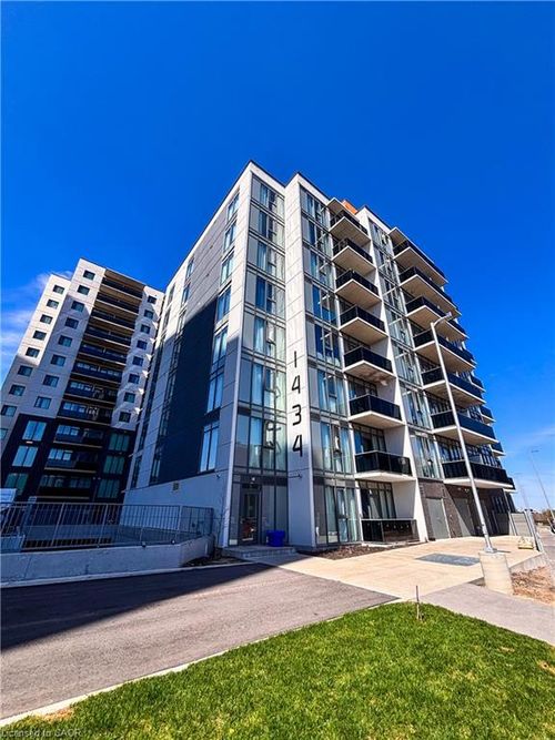 209-1434 Highland Road W, Kitchener, ON, N2N0C8 | Card Image