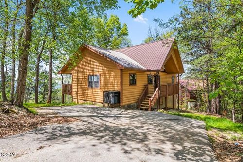 2867 Eagle Crest Way, Sevierville, TN, 37876 | Card Image
