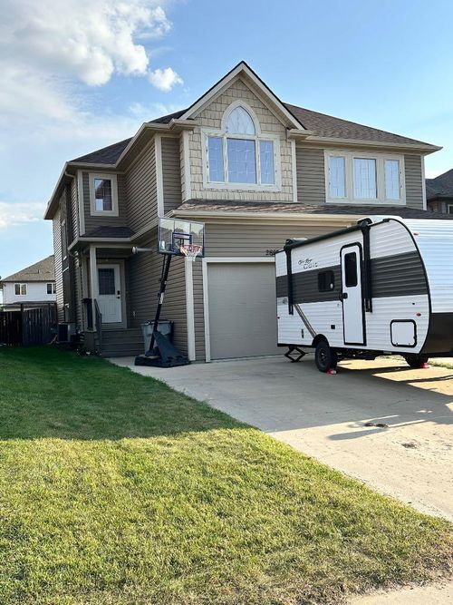 2807 12 Ave, Wainwright, AB, T9W0A5 | Card Image