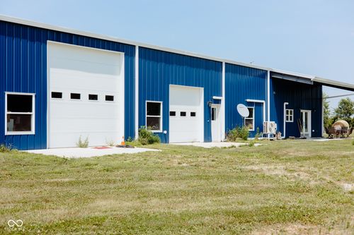 7796 N Meridian Rd, Perrysville, IN, 47974-8117 | Card Image