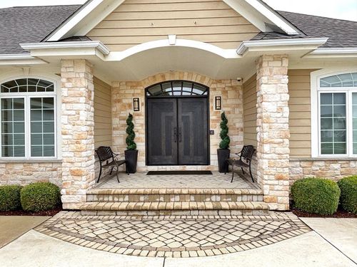 1348 W Stillwater Circle, Mequon, WI, 53092 | Card Image