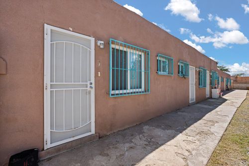 1-6-525 Mesilla St Se, Albuquerque, NM, 87108-3921 | Card Image