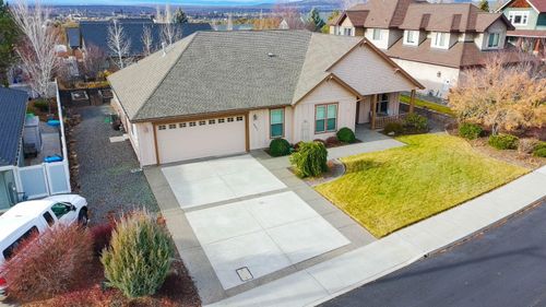 3571 Sw 36th Pl, Redmond, OR, 97756-0266 | Card Image
