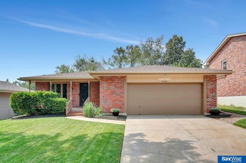 5207 S 53rd St, Lincoln, NE, 68516-1813 | Card Image