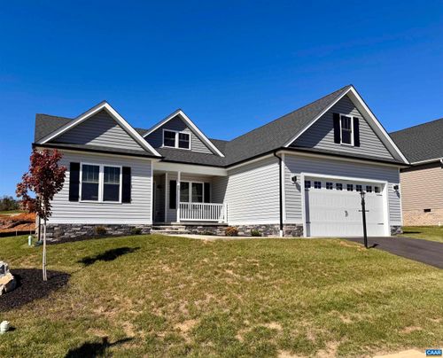 201 Spring Run Ln, WAYNESBORO, VA, 22980-9650 | Card Image