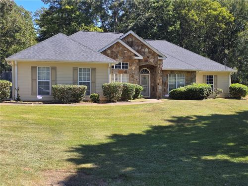 2604 18th Pl, Valley, AL, 36854-2700 | Card Image