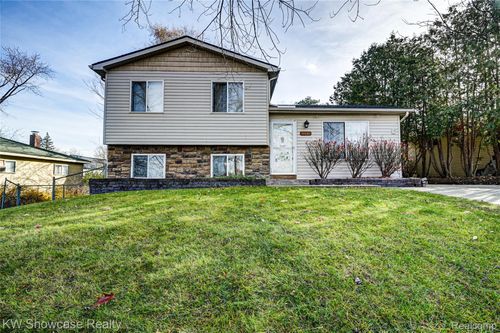 1265 Oregon Blvd, Waterford, MI, 48327-3351 | Card Image