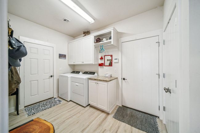 Laundry/Mud Room | Image 30
