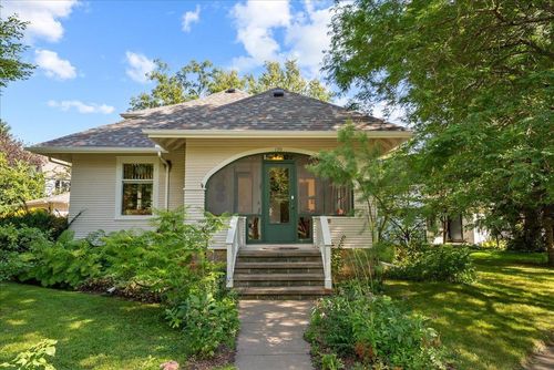 120 N 6th St, River Falls, WI, 54022-2517 | Card Image