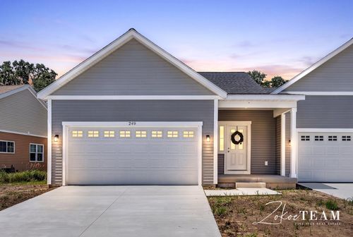 251 Hazelnut Dr, Coopersville, MI, 49404-1080 | Card Image