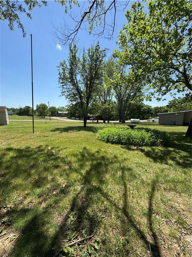 8833 Hickory Ln, House other with 2 bedrooms, 2 bathrooms and null parking in Ozawkie KS | Image 40