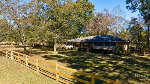 8100 Hog Mountain Rd, Statham, GA, 30666-3438 | Card Image