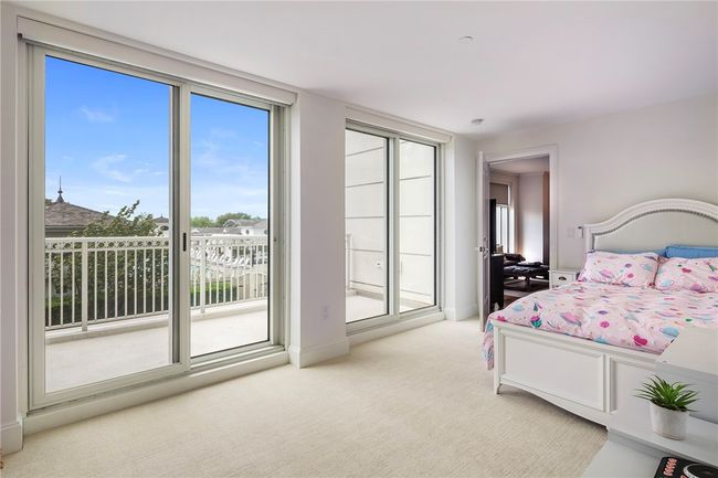 APT-203 - 1 Tower Dr, Condo with 2 bedrooms, 3 bathrooms and 1 parking in Portsmouth RI | Image 13