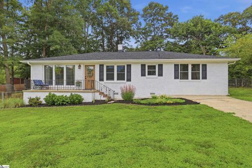 23 Blue Mountain Dr, Greenville, SC, 29617-1301 | Card Image