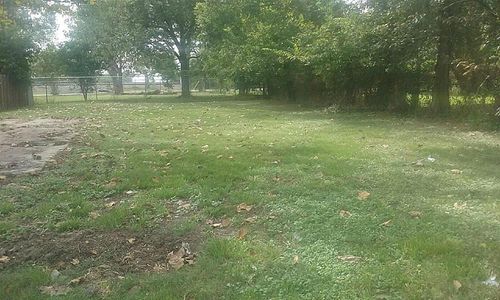 9616 E Avenue J, Houston, TX, 77012-2840 | Card Image