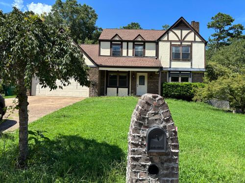 2107 Port Royal Dr, Soddy Daisy, TN, 37379-8840 | Card Image