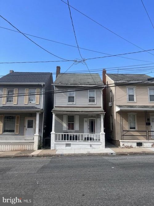 241 E Water St, MIDDLETOWN, PA, 17057-2257 | Card Image