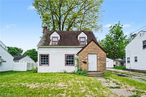 1358 Peckham St, Akron, OH, 44320-1837 | Card Image