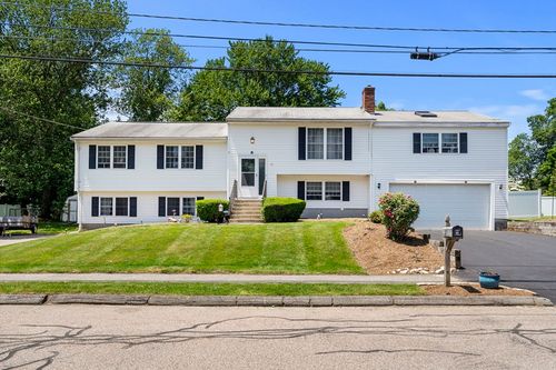 35 Pilgrim Dr, Norwood, MA, 02062-5311 | Card Image
