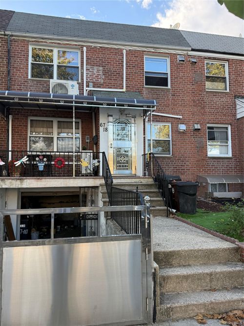 6718 Utopia Pkwy, Fresh Meadows, NY, 11365-3452 | Card Image